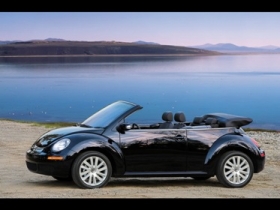 VW Beetle cabriolet @ Santorini Car Rental